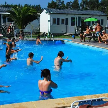 Comfortable Near With Shared Pool * פטיאס