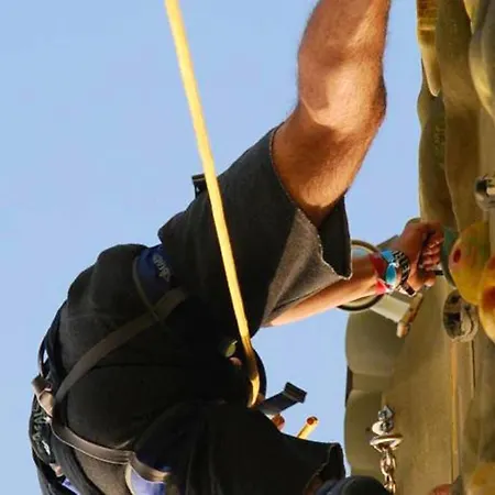 בית נופש Comfortable Near With Shared Pool פטיאס