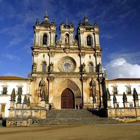 בית נופש Comfortable Near With Shared Pool