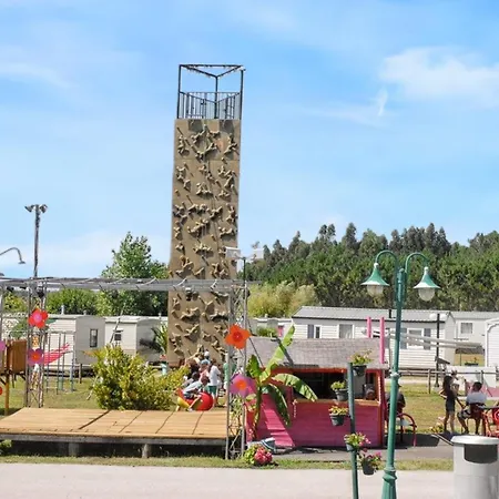 Comfortable Near With Shared Pool בית נופש פטיאס