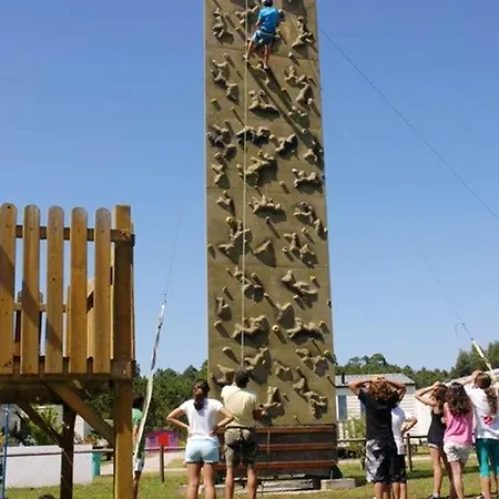 Comfortable Near With Shared Pool Tatil Evi