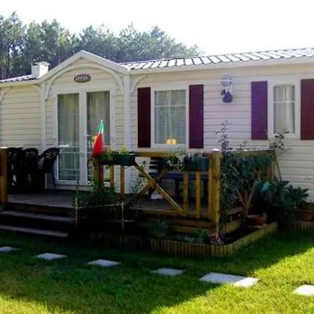 Tatil Evi Comfortable Near With Shared Pool