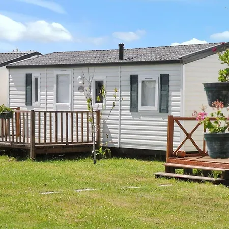 Comfortable Near With Shared Pool