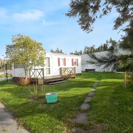 Comfortable Near With Shared Pool