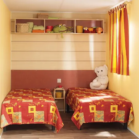 Comfortable Near With Shared Pool Дом отдыха