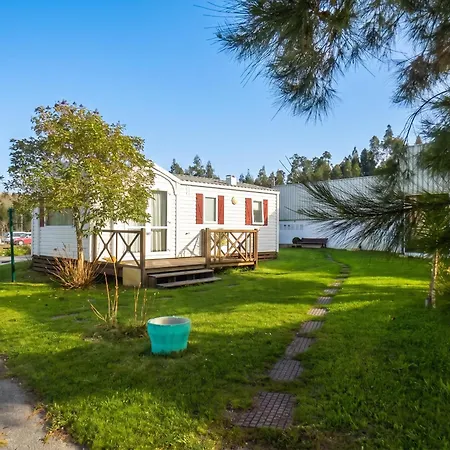 Ferienhaus Comfortable Near With Shared Pool *