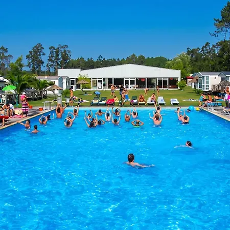 Comfortable Near With Shared Pool Dom wakacyjny