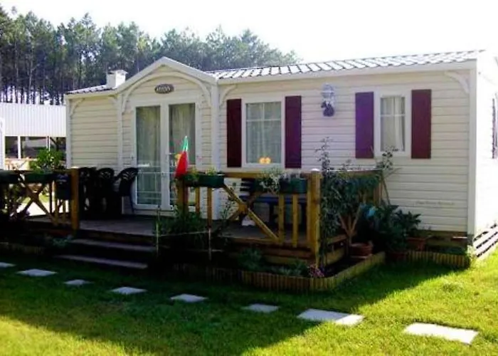 펜션 Comfortable Near With Shared Pool