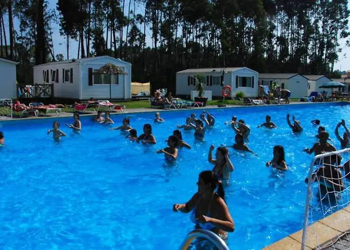 펜션 Comfortable Near With Shared Pool