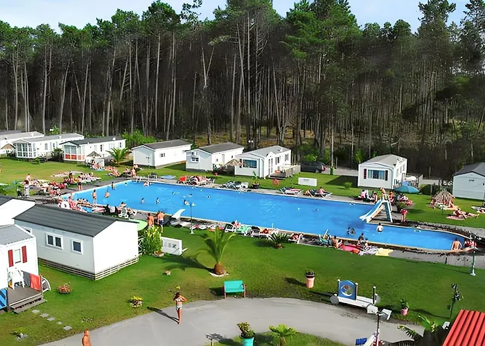 펜션 Comfortable Near With Shared Pool 파타이아스